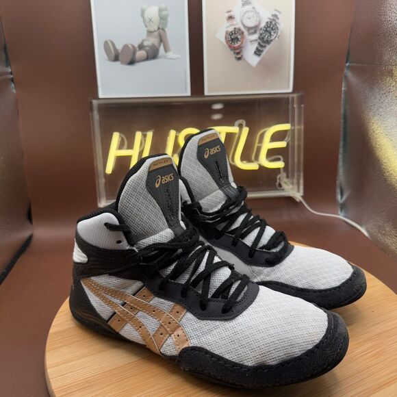 ASICS Kid's Matflex 7 (GS) Wrestling Shoes White/Champagne Sz 6 - Picture 1 of 10